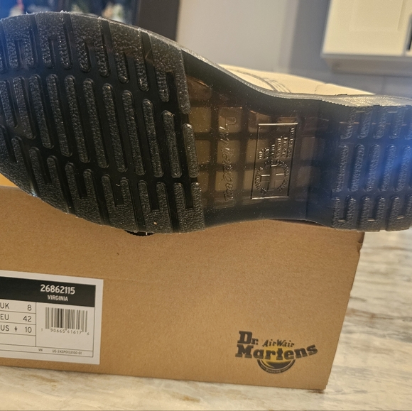 Dr Martens boots - Picture 3 of 4